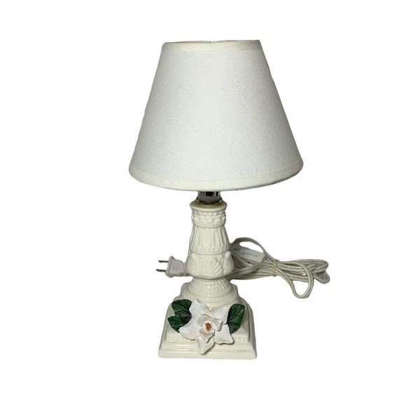 Magnolia Miniature Lamp - Picture 1 of 11